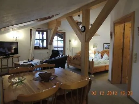 Zum Alten Forsthaus Guest house Reit im Winkl