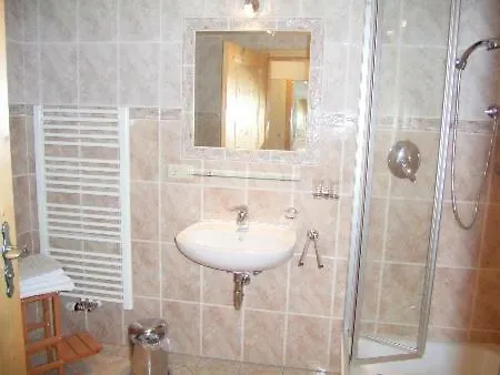 Zum Alten Forsthaus Guest house