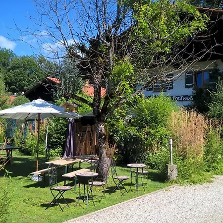 Zum Alten Forsthaus Guest house